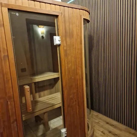 Fondo Catena 3* フェラーラ